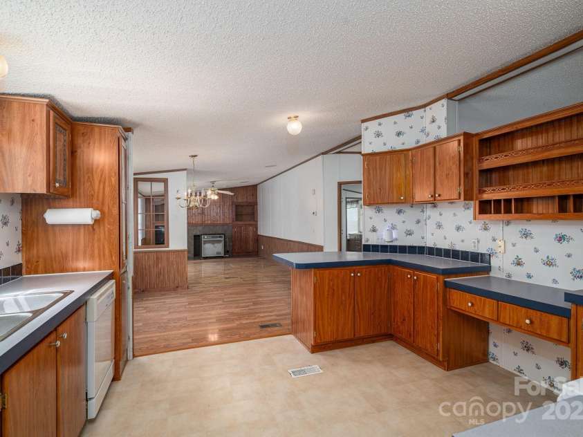 2068 Kollege Lane, Crouse, NC 28033.  MLS# CAR4296113, YatesRealty ID 35127. 