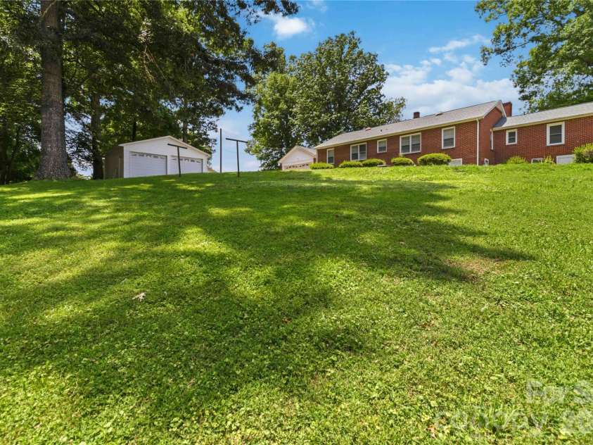 3836 York Street, Sharon, SC 29742.  MLS# CAR4399604, YatesRealty ID 35129. 