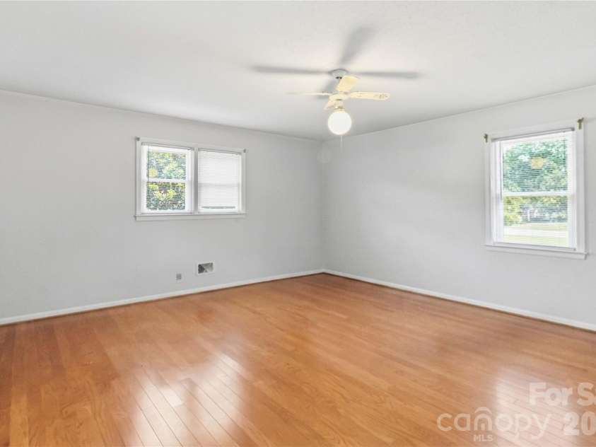 3836 York Street, Sharon, SC 29742.  MLS# CAR4399604, YatesRealty ID 35129. 