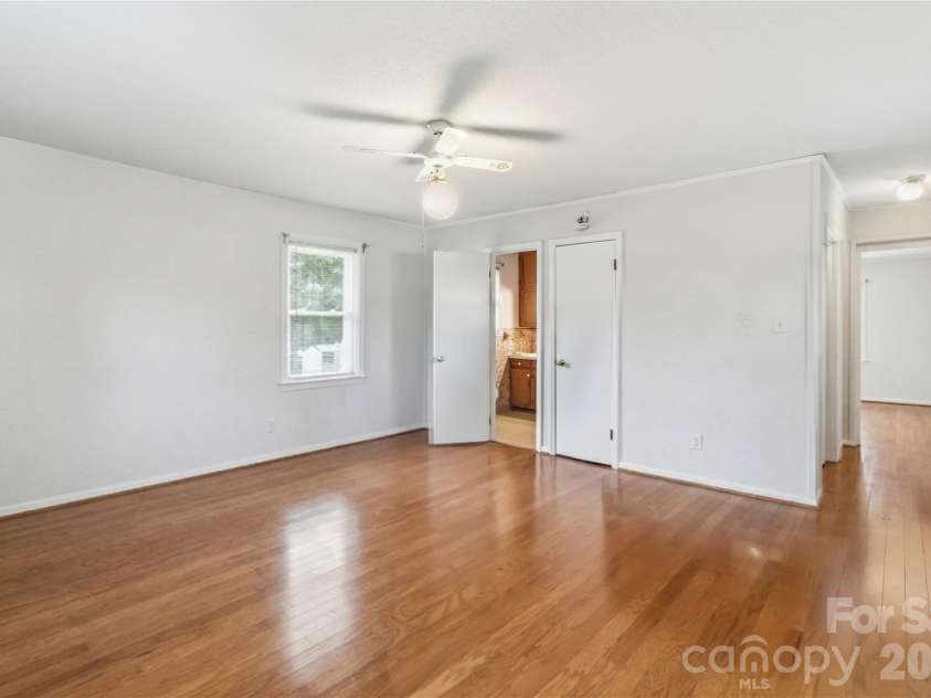 3836 York Street, Sharon, SC 29742.  MLS# CAR4399604, YatesRealty ID 35129. 