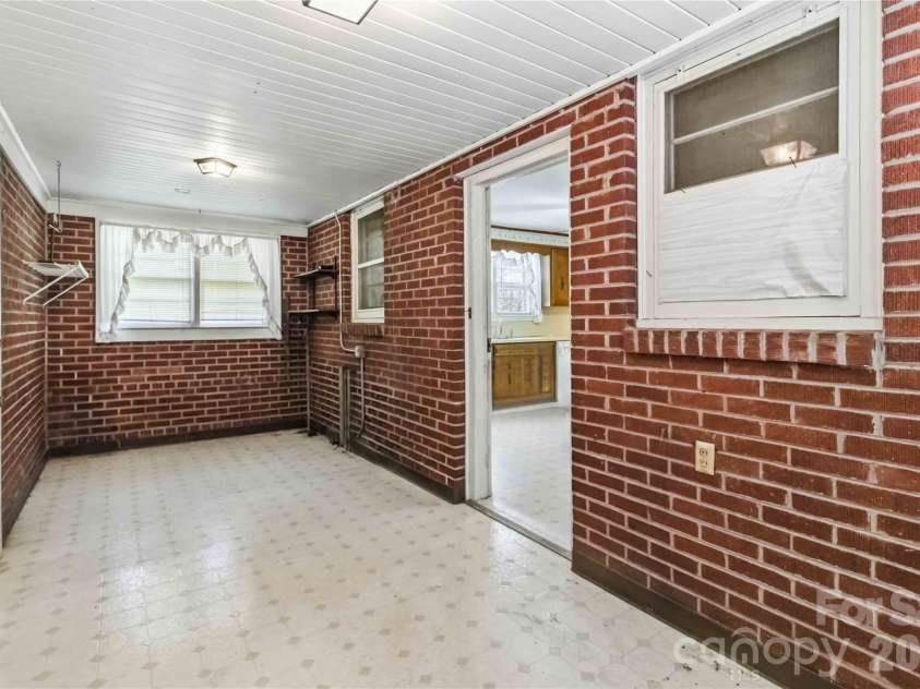 3836 York Street, Sharon, SC 29742.  MLS# CAR4399604, YatesRealty ID 35129. 