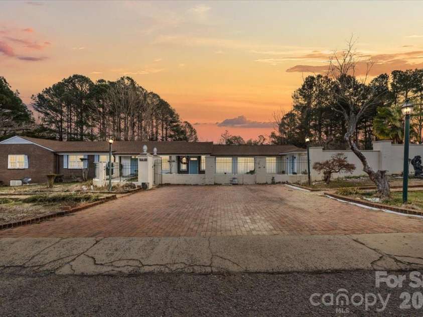 444 Craven Street, Star, NC 27356.  MLS# CAR4342573, YatesRealty ID 3513. 