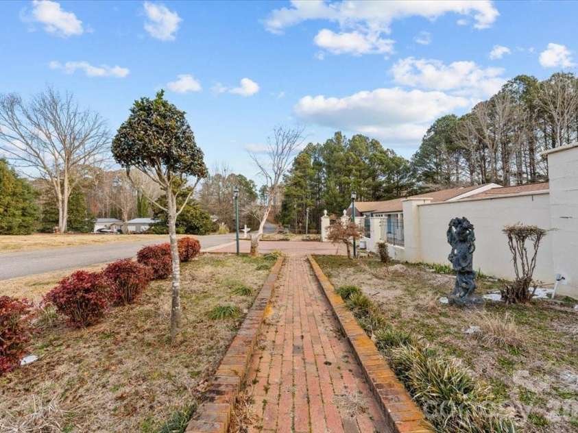 444 Craven Street, Star, NC 27356.  MLS# CAR4342573, YatesRealty ID 3513. 