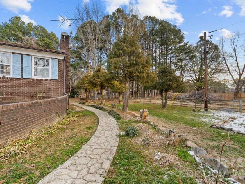 444 Craven Street, Star, NC 27356.  MLS# CAR4342573, YatesRealty ID 3513. 