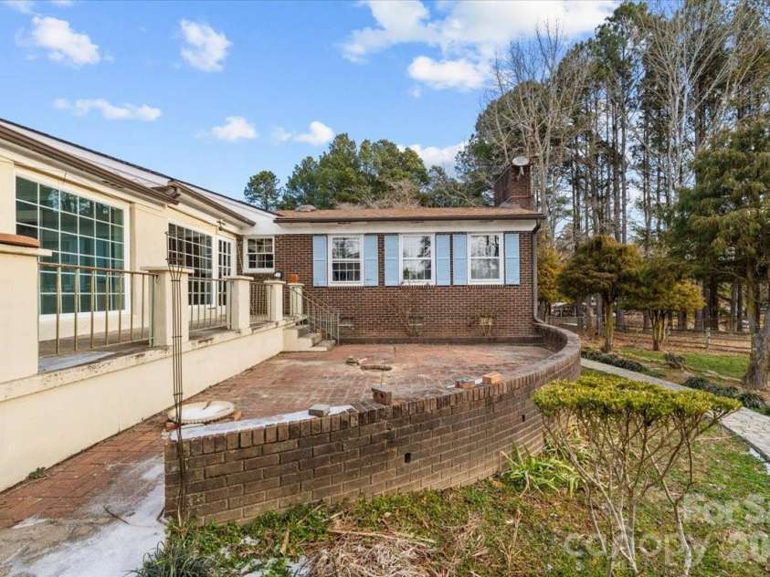 444 Craven Street, Star, NC 27356.  MLS# CAR4342573, YatesRealty ID 3513. 