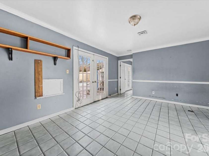444 Craven Street, Star, NC 27356.  MLS# CAR4342573, YatesRealty ID 3513. 