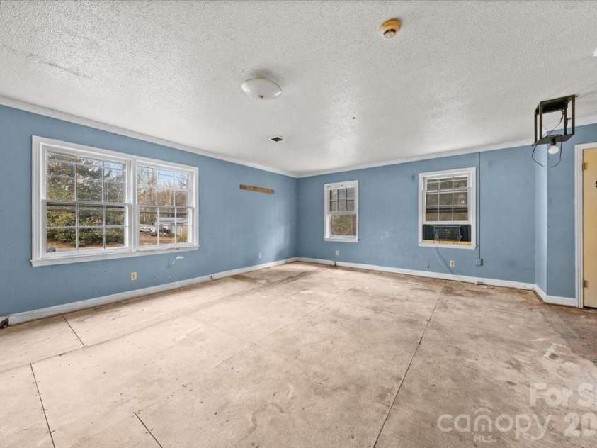444 Craven Street, Star, NC 27356.  MLS# CAR4342573, YatesRealty ID 3513. 