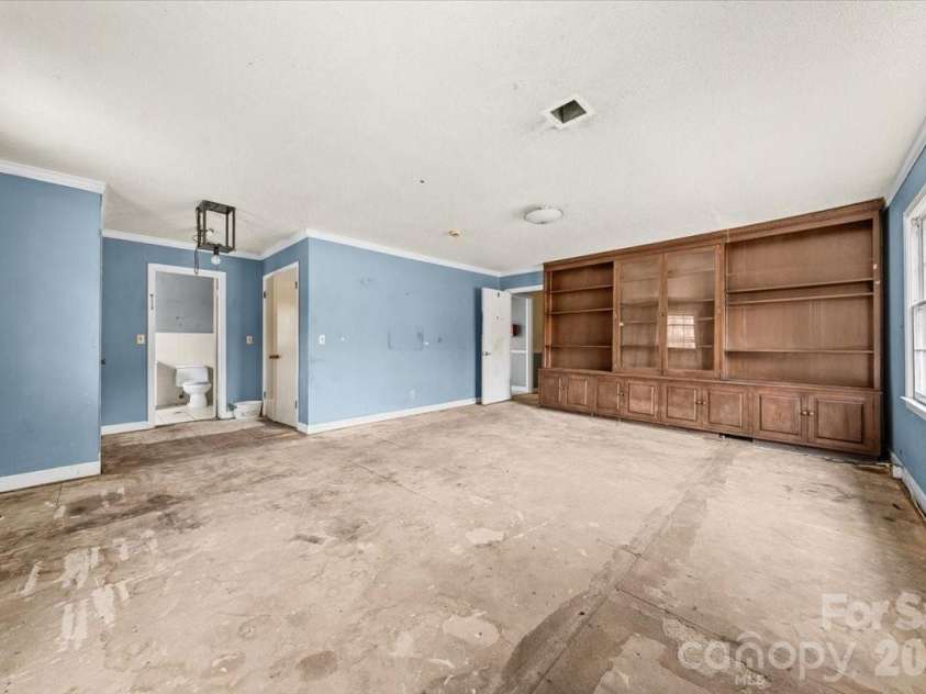 444 Craven Street, Star, NC 27356.  MLS# CAR4342573, YatesRealty ID 3513. 