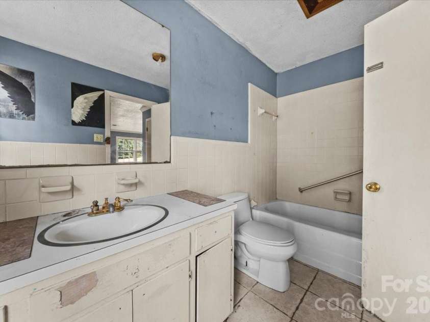 444 Craven Street, Star, NC 27356.  MLS# CAR4342573, YatesRealty ID 3513. 
