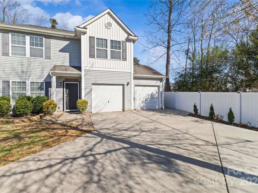 7323 Reece Valley Court, Charlotte, NC 28227.  MLS# CAR4329291, YatesRealty ID 3513. 