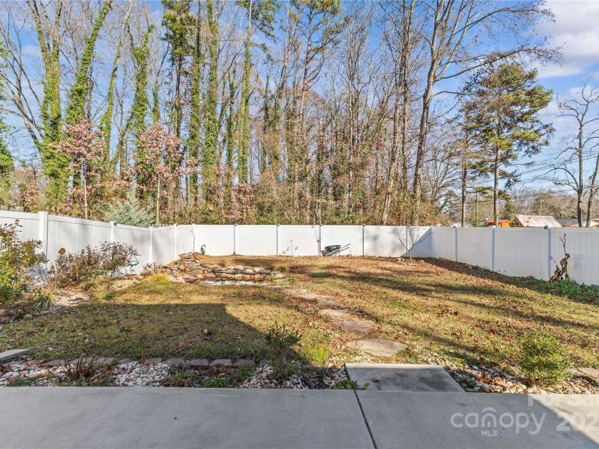 7323 Reece Valley Court, Charlotte, NC 28227.  MLS# CAR4329291, YatesRealty ID 3513. 