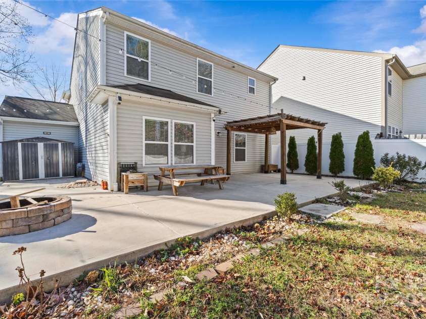 7323 Reece Valley Court, Charlotte, NC 28227.  MLS# CAR4329291, YatesRealty ID 3513. 