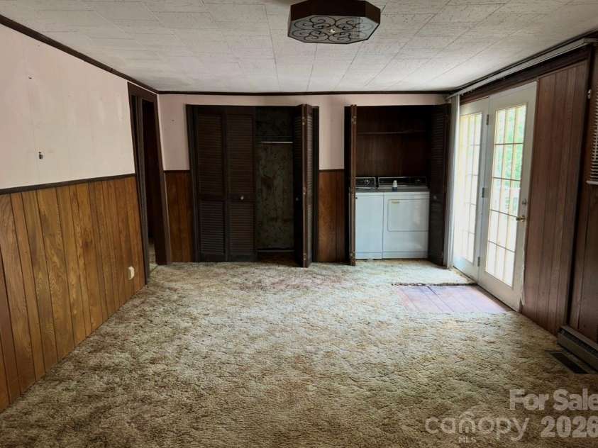 142 Reeves Lane, Elkin, NC 28621.  MLS# CAR4397816, YatesRealty ID 35131. 