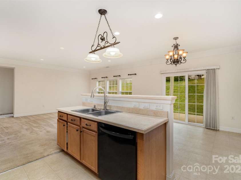 7031 Woodbridge Valley Circle, Mint Hill, NC 28227.  MLS# CAR4252900, YatesRealty ID 35131. 