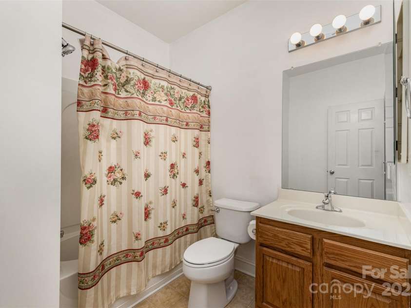 7031 Woodbridge Valley Circle, Mint Hill, NC 28227.  MLS# CAR4252900, YatesRealty ID 35131. 
