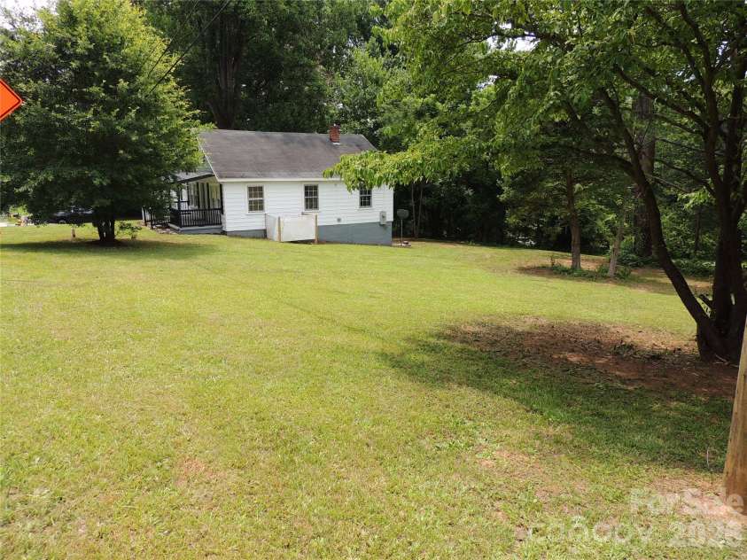 1002 Main Street, Rutherfordton, NC 28139.  MLS# CAR4398133, YatesRealty ID 35132. 