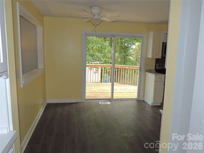 1002 Main Street, Rutherfordton, NC 28139.  MLS# CAR4398133, YatesRealty ID 35132. Dinning Area