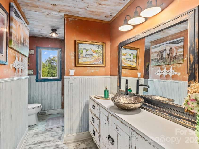 724 Teeter Road, Mooresville, NC 28115.  MLS# CAR4276368, YatesRealty ID 35132. 