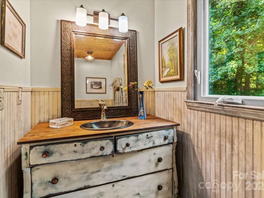 724 Teeter Road, Mooresville, NC 28115.  MLS# CAR4276368, YatesRealty ID 35132. 