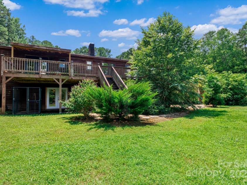 724 Teeter Road, Mooresville, NC 28115.  MLS# CAR4276368, YatesRealty ID 35132. 