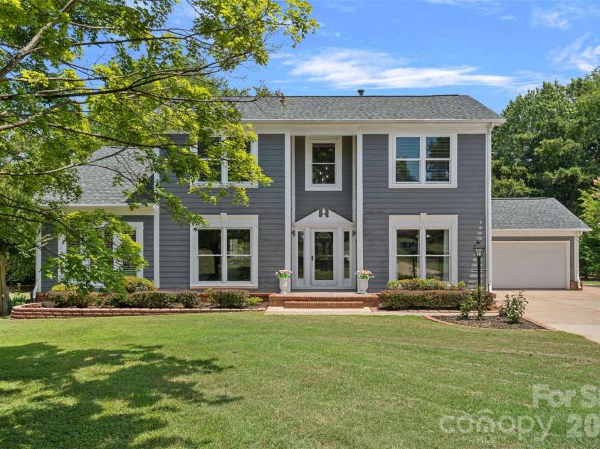 19226 Brookgreen Garden Place, Cornelius, NC 28031.  MLS# CAR4396635, YatesRealty ID 35133. 