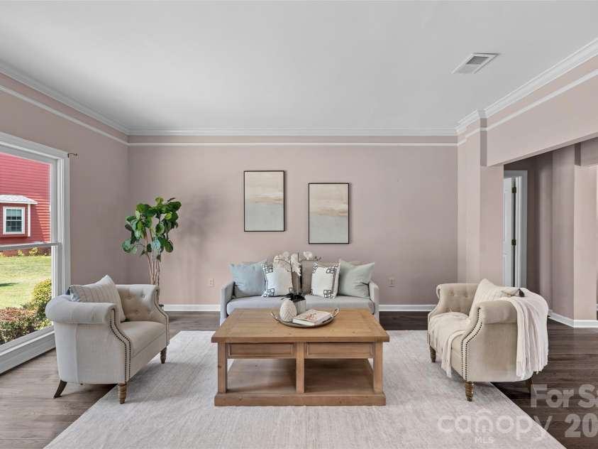 19226 Brookgreen Garden Place, Cornelius, NC 28031.  MLS# CAR4396635, YatesRealty ID 35133. 
