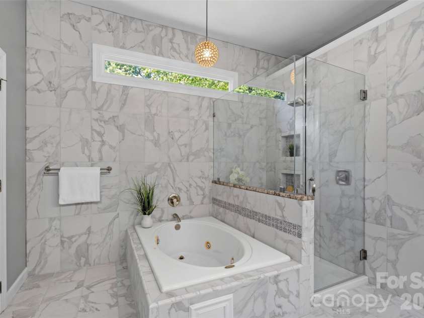 19226 Brookgreen Garden Place, Cornelius, NC 28031.  MLS# CAR4396635, YatesRealty ID 35133. 