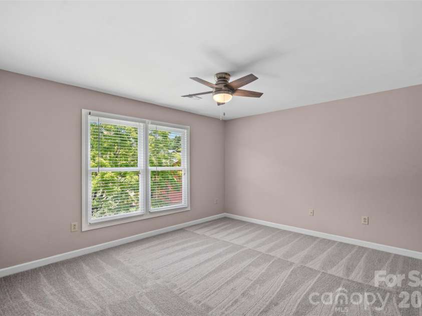 19226 Brookgreen Garden Place, Cornelius, NC 28031.  MLS# CAR4396635, YatesRealty ID 35133. 