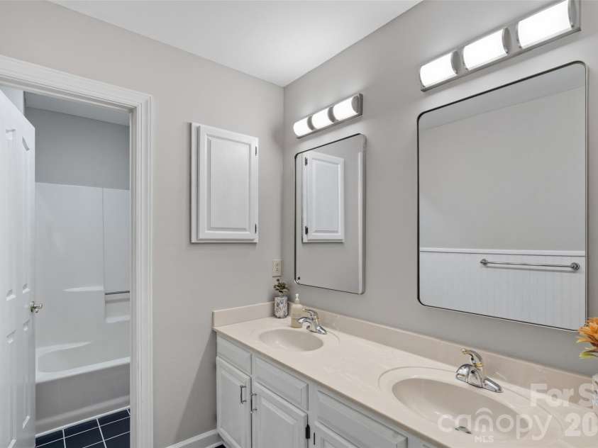 19226 Brookgreen Garden Place, Cornelius, NC 28031.  MLS# CAR4396635, YatesRealty ID 35133. 