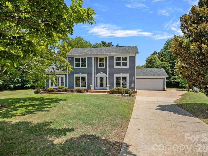 19226 Brookgreen Garden Place, Cornelius, NC 28031.  MLS# CAR4396635, YatesRealty ID 35133. 