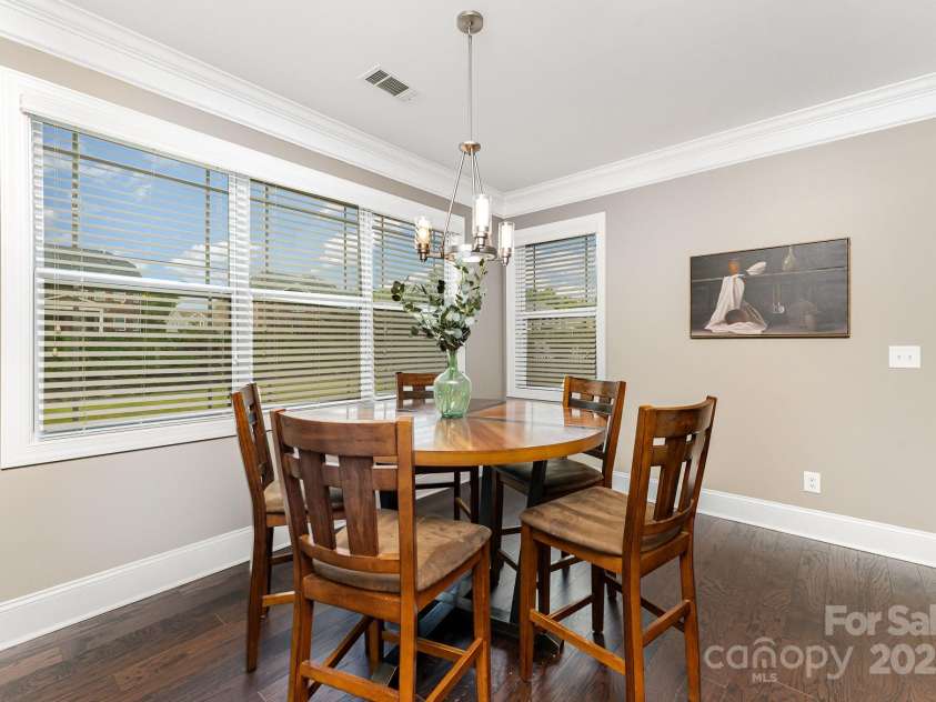 4332 Ireland Way, Harrisburg, NC 28075.  MLS# CAR4281411, YatesRealty ID 35133. Breakfast nook