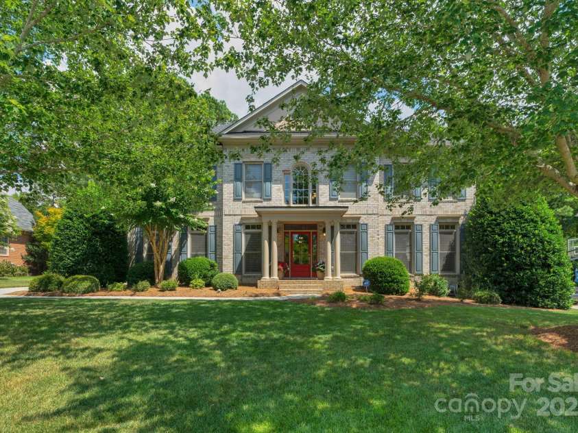 7300 Stonehaven Drive, Waxhaw, NC 28173.  MLS# CAR4281418, YatesRealty ID 35134. 