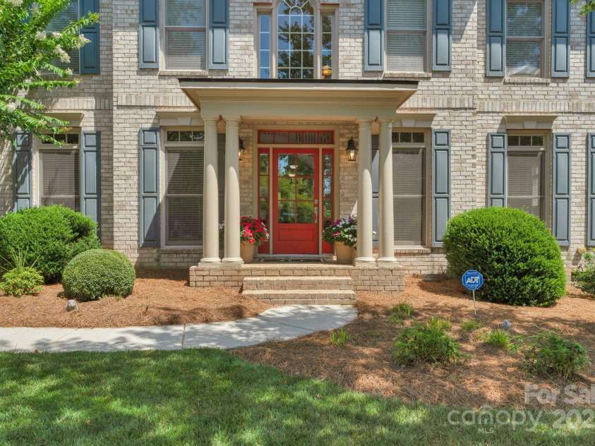 7300 Stonehaven Drive, Waxhaw, NC 28173.  MLS# CAR4281418, YatesRealty ID 35134. 