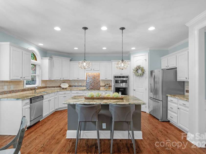 7300 Stonehaven Drive, Waxhaw, NC 28173.  MLS# CAR4281418, YatesRealty ID 35134. 