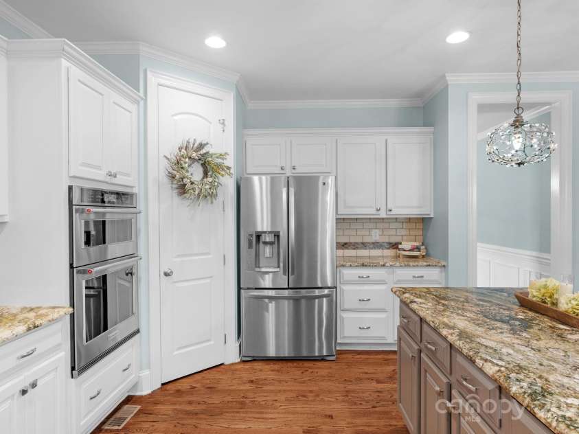 7300 Stonehaven Drive, Waxhaw, NC 28173.  MLS# CAR4281418, YatesRealty ID 35134. 