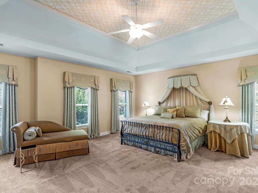 7300 Stonehaven Drive, Waxhaw, NC 28173.  MLS# CAR4281418, YatesRealty ID 35134. 