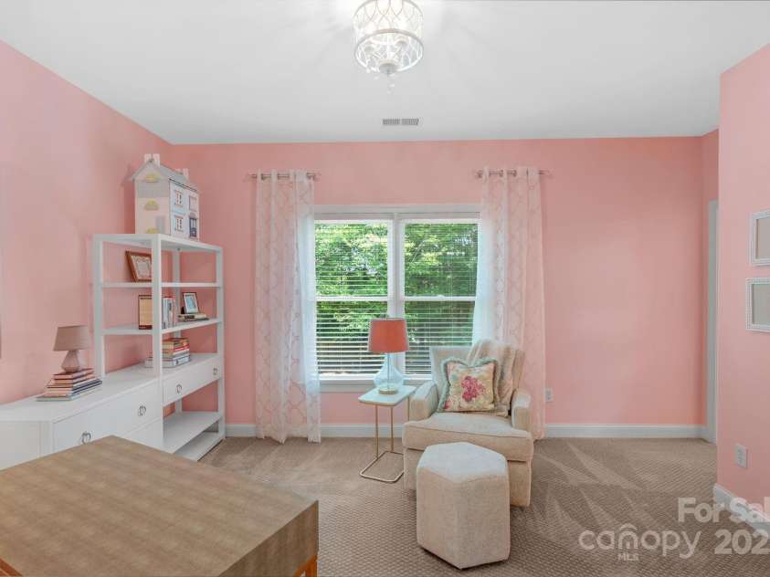 7300 Stonehaven Drive, Waxhaw, NC 28173.  MLS# CAR4281418, YatesRealty ID 35134. 