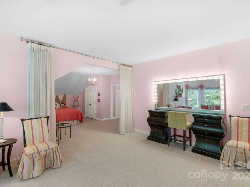 7300 Stonehaven Drive, Waxhaw, NC 28173.  MLS# CAR4281418, YatesRealty ID 35134. 