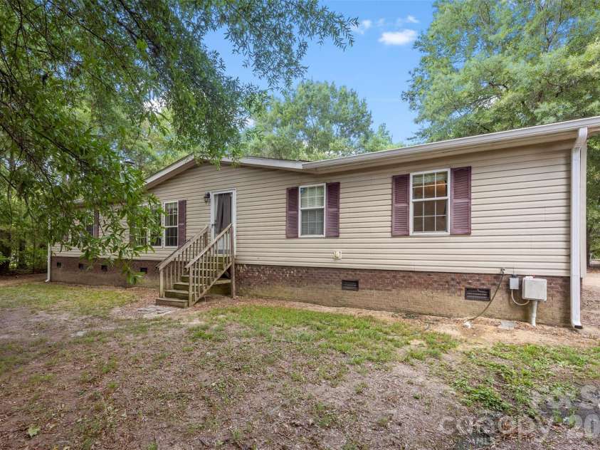 124 Lee Street, Richfield, NC 28137.  MLS# CAR4399770, YatesRealty ID 35135. 