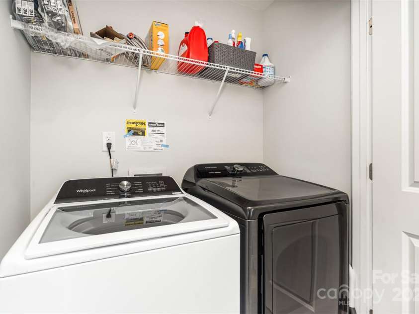 2024 Summey Avenue, Charlotte, NC 28205.  MLS# CAR4284719, YatesRealty ID 35135. Laundry