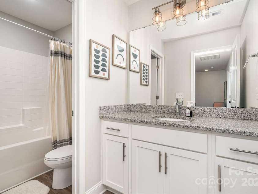2024 Summey Avenue, Charlotte, NC 28205.  MLS# CAR4284719, YatesRealty ID 35135. Primary Bathroom