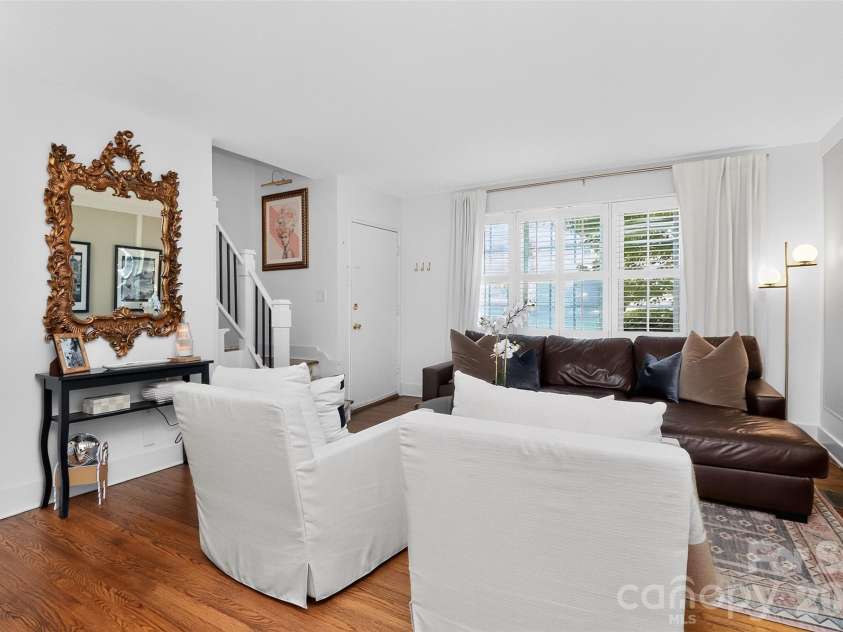 219 Wakefield Drive, Charlotte, NC 28209.  MLS# CAR4396863, YatesRealty ID 35136. 