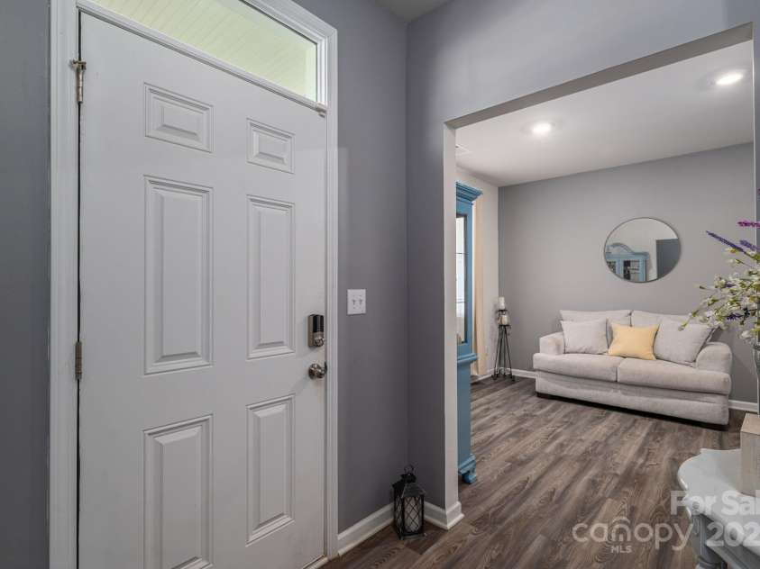 644 Heron View Drive, York, SC 29745.  MLS# CAR4286952, YatesRealty ID 35136. 