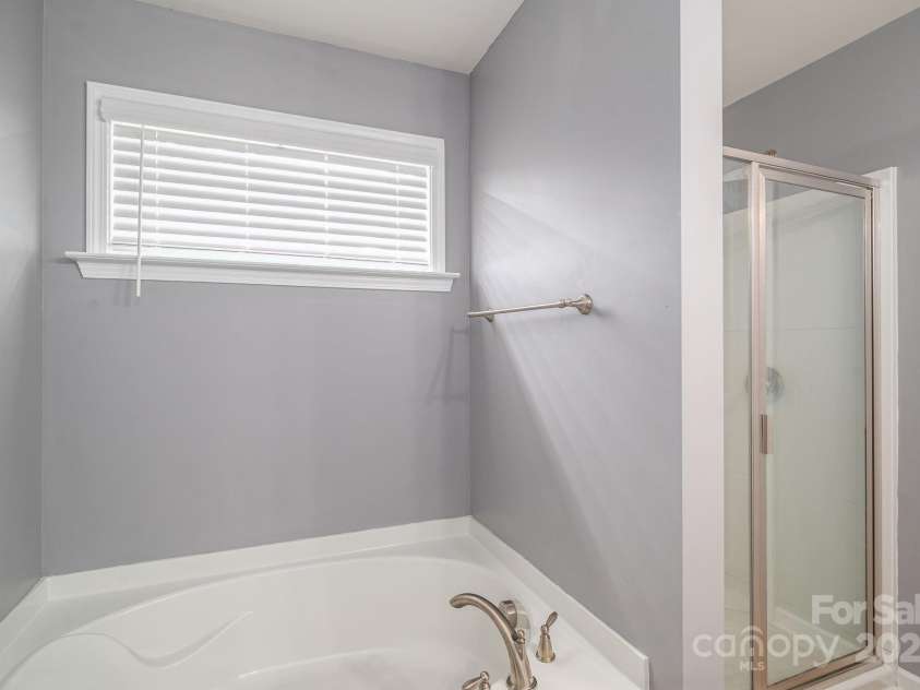 644 Heron View Drive, York, SC 29745.  MLS# CAR4286952, YatesRealty ID 35136. 