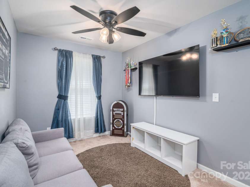 644 Heron View Drive, York, SC 29745.  MLS# CAR4286952, YatesRealty ID 35136. 