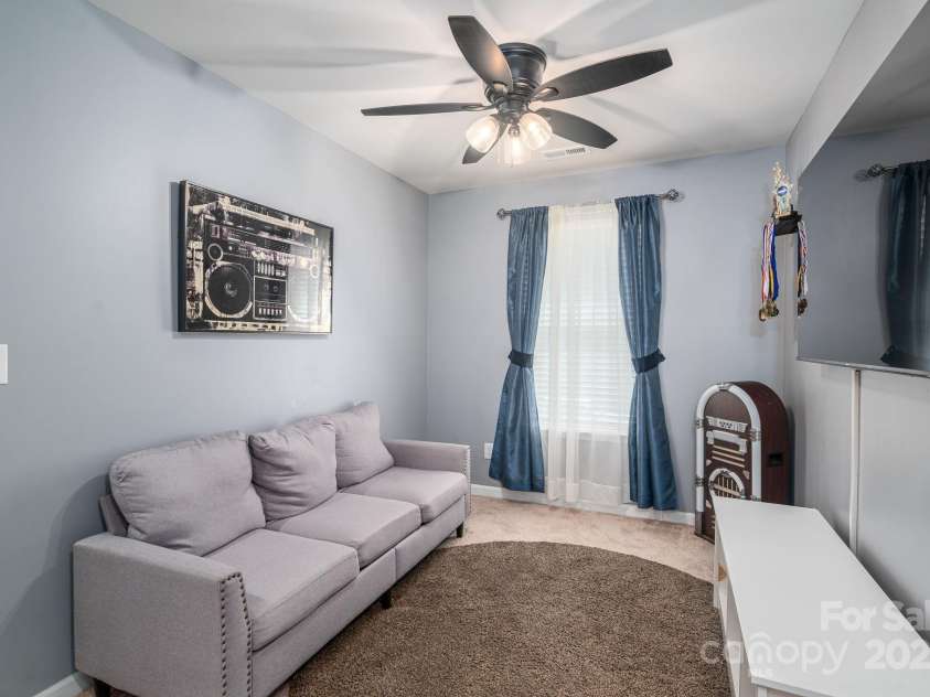 644 Heron View Drive, York, SC 29745.  MLS# CAR4286952, YatesRealty ID 35136. 