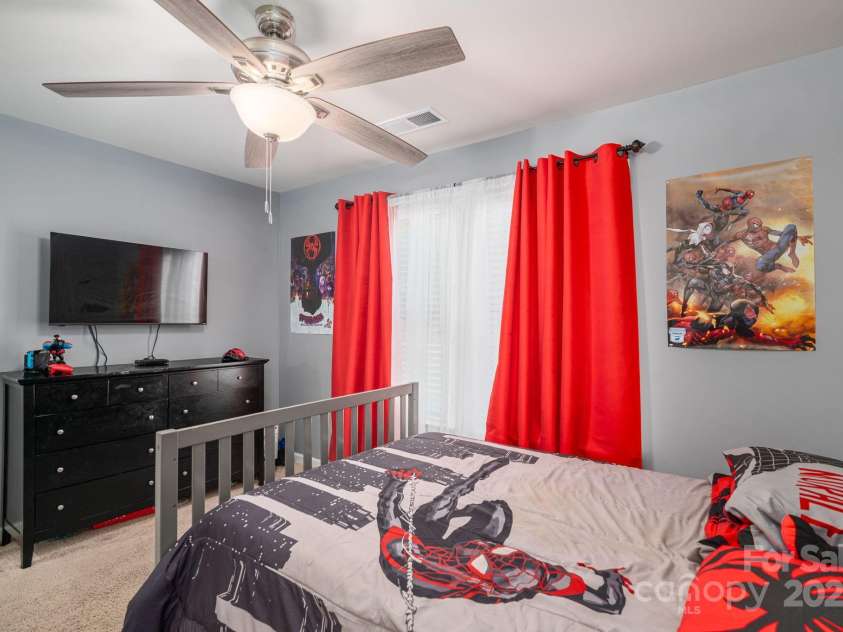 644 Heron View Drive, York, SC 29745.  MLS# CAR4286952, YatesRealty ID 35136. 