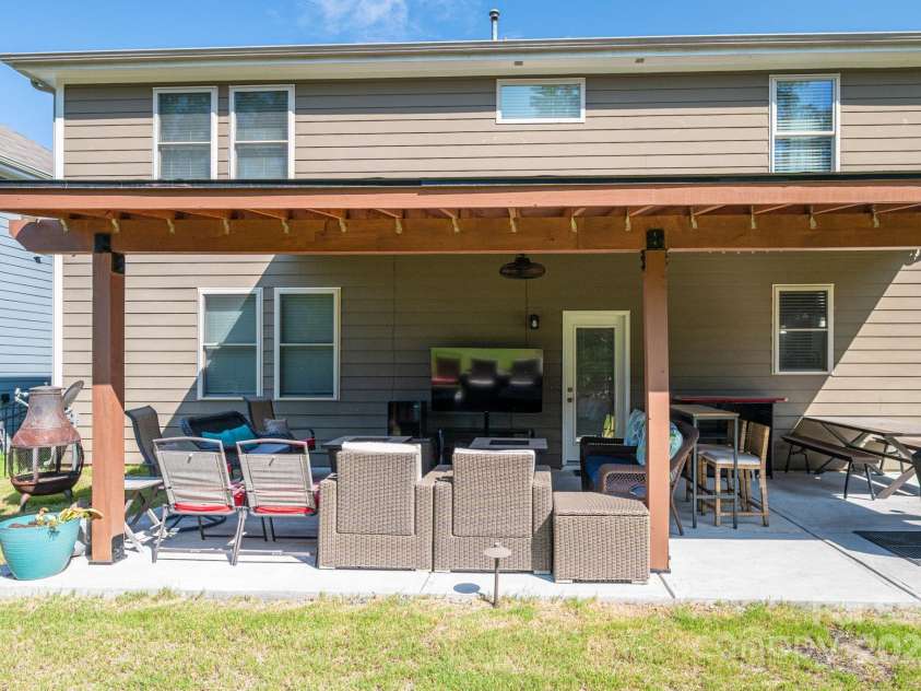 644 Heron View Drive, York, SC 29745.  MLS# CAR4286952, YatesRealty ID 35136. 