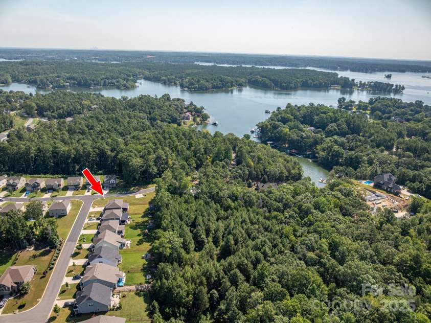 644 Heron View Drive, York, SC 29745.  MLS# CAR4286952, YatesRealty ID 35136. 