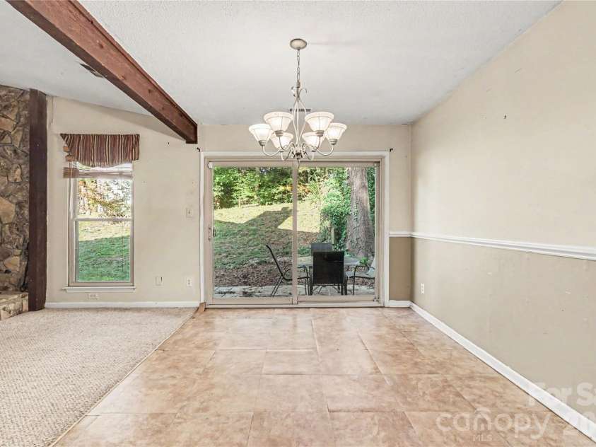 243 Vista Grande Circle, Charlotte, NC 28226.  MLS# CAR4400259, YatesRealty ID 35137. 